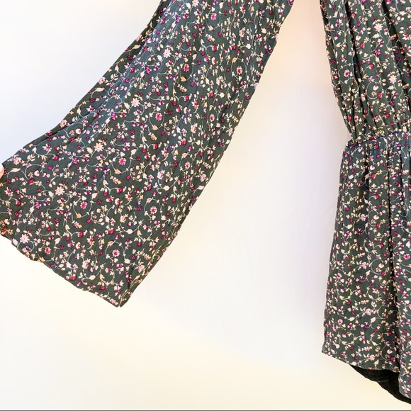 NWOT Ruche floral romper - Picture 11 of 11